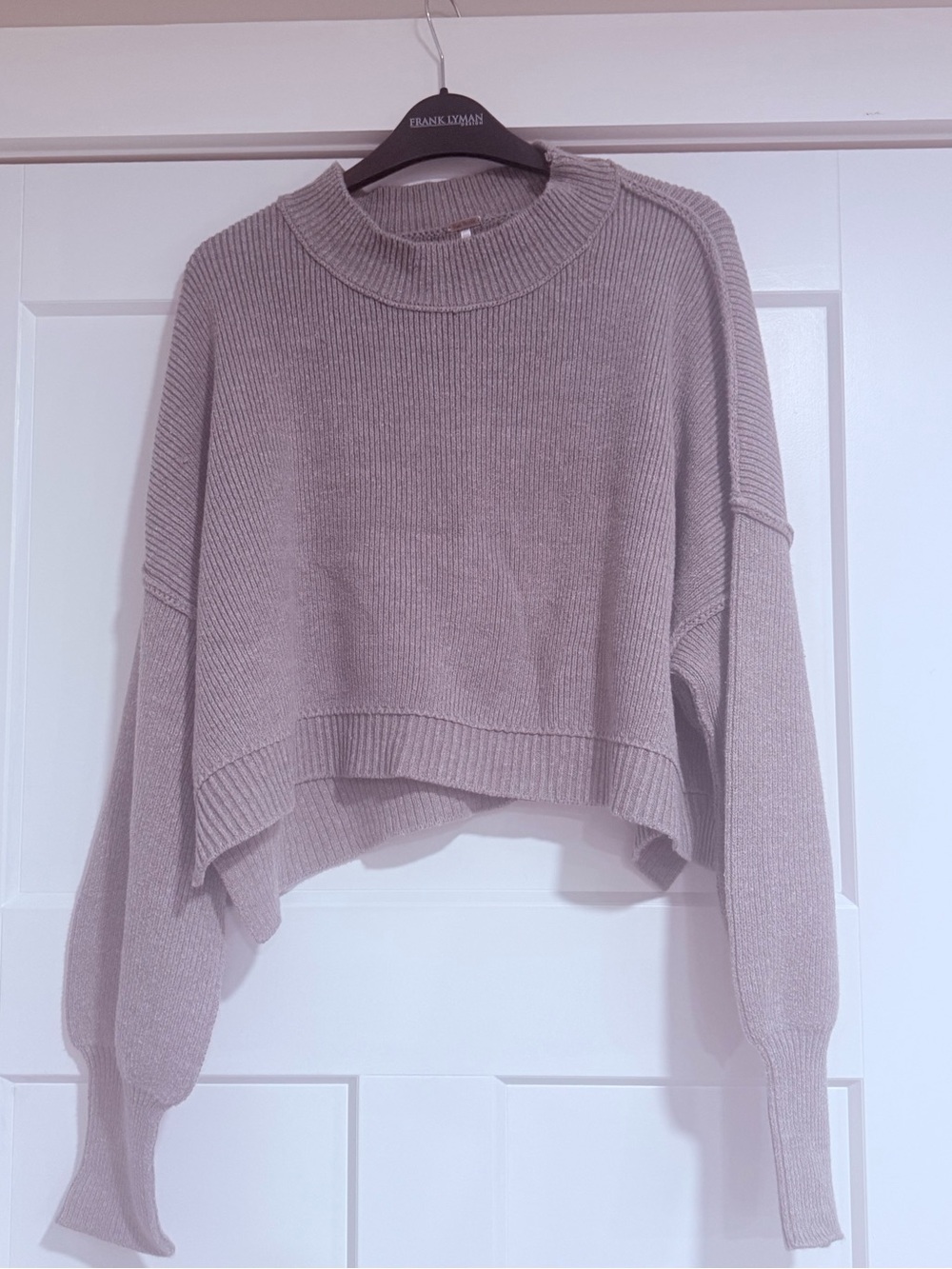 Free People cropped sweater sz M